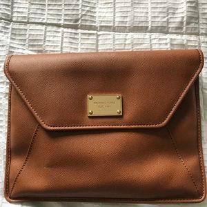 Michael kors clutch